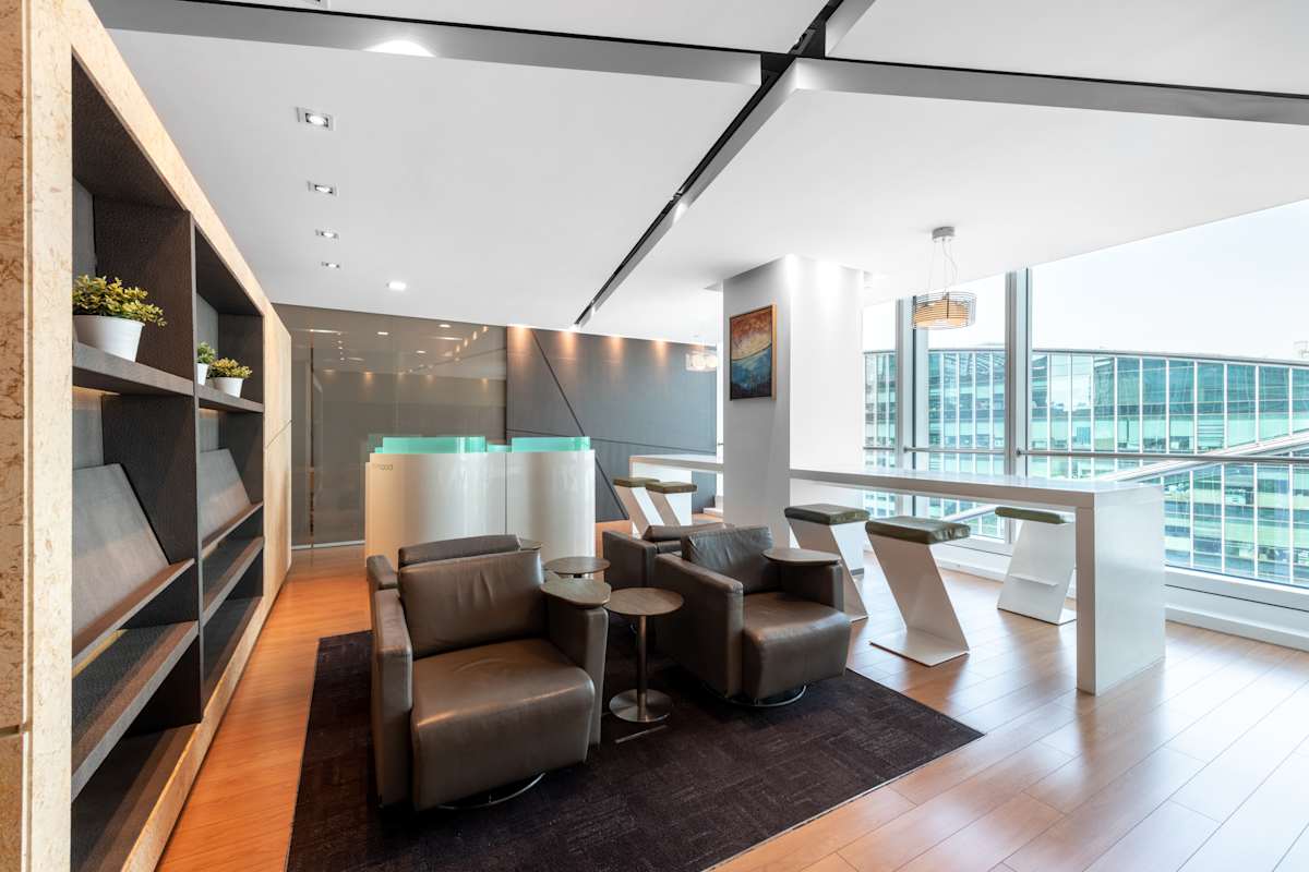 Regus - Metropolis Tower photo 5