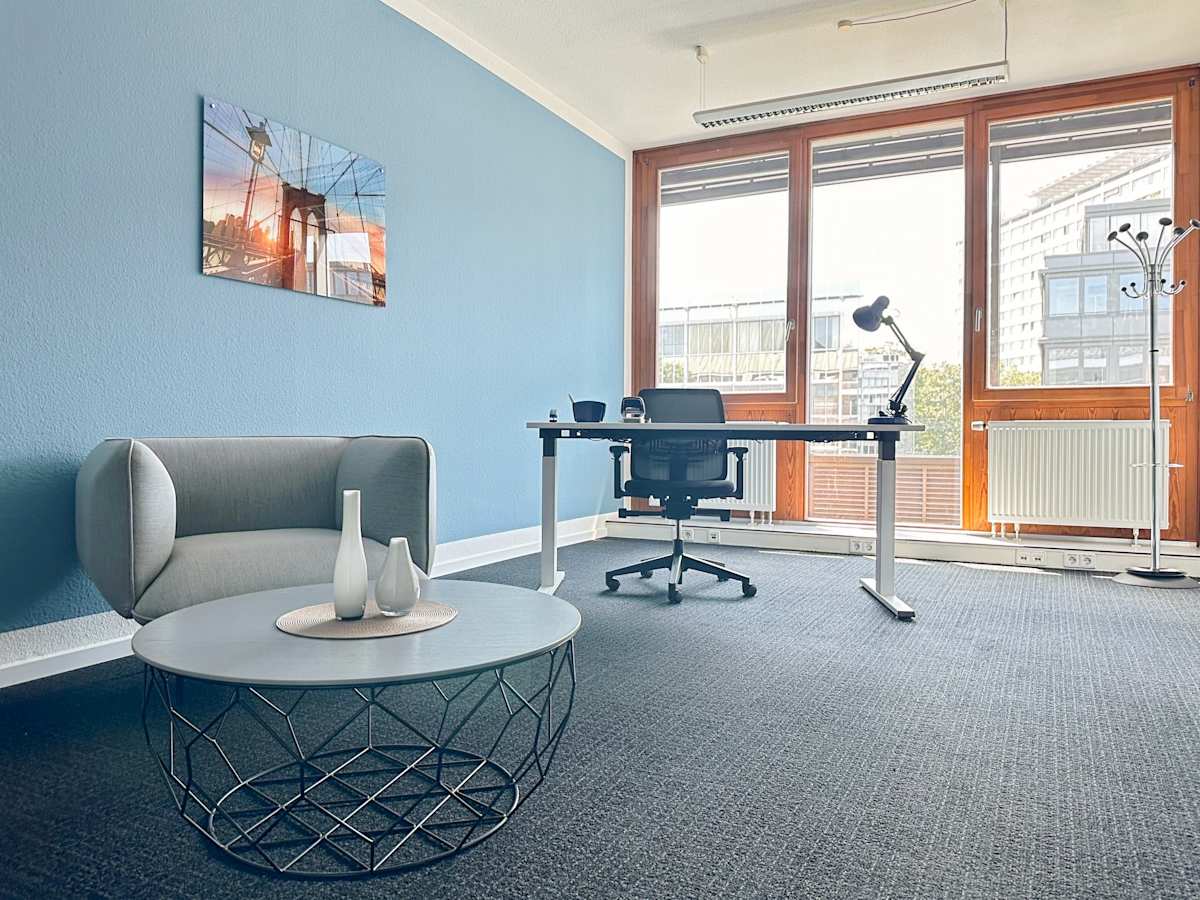 Regus - Stuttgart, Friedrichstrasse photo 3