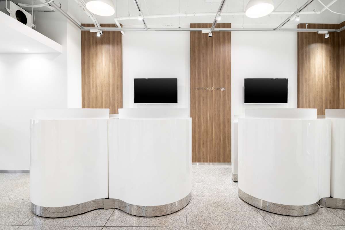 Regus - Shinjuku Yamato Building photo 10