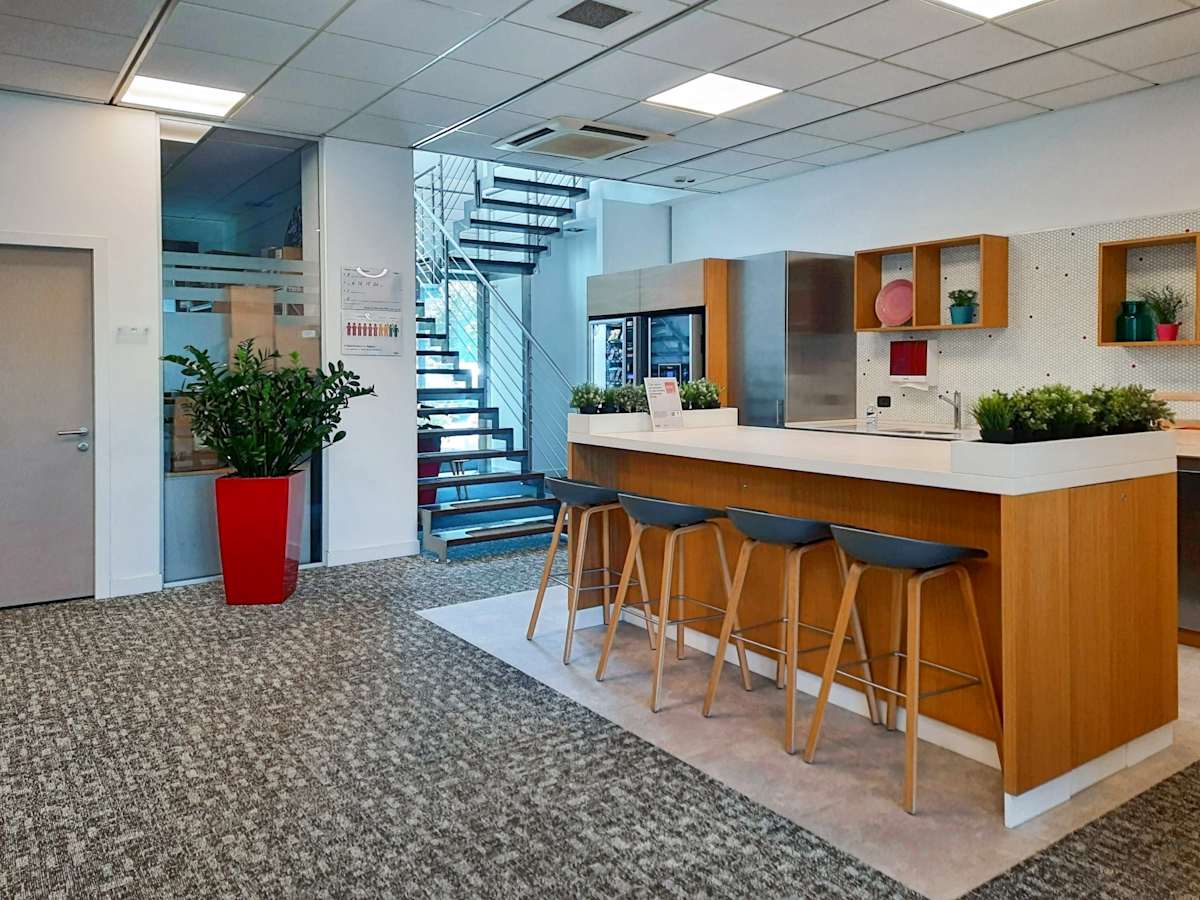 Centro Direzionale La Meridiana photo 6