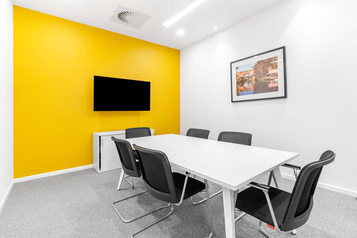 2 Guildford Business Park photo 3