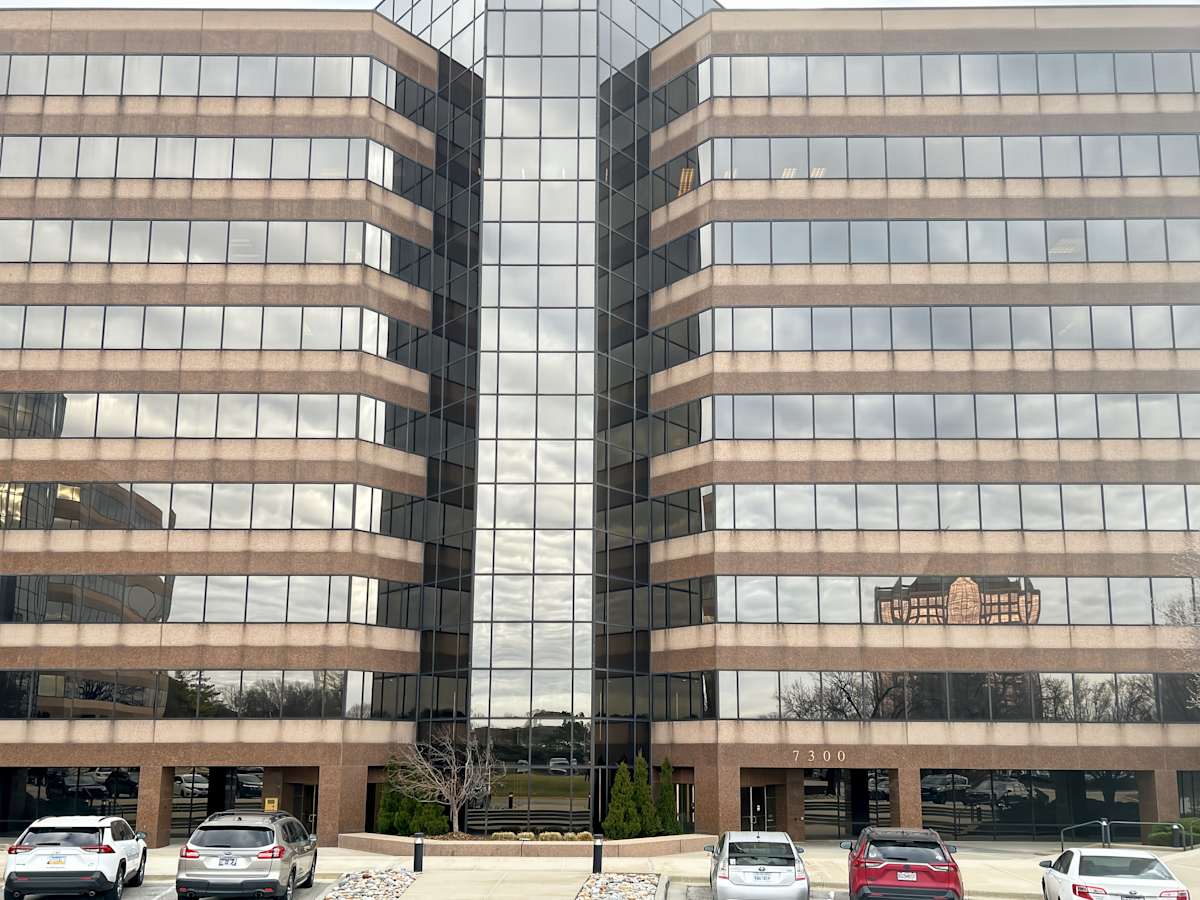 Commerce Plaza photo 1