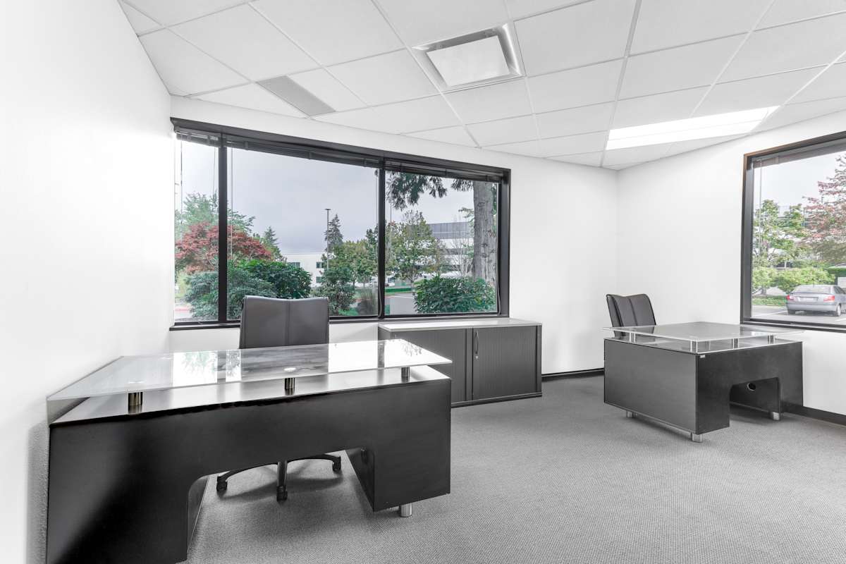 Kirkland Corporate Center photo 6