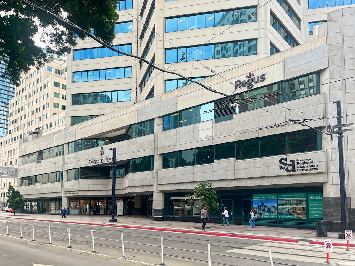 Emerald Plaza photo 1