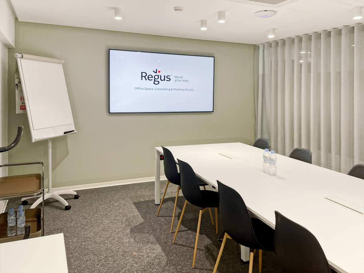 Regus - Fdala Business Center photo 3