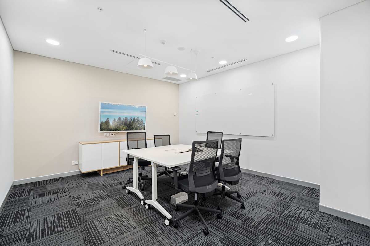 1 Palmerston Crescent photo 10