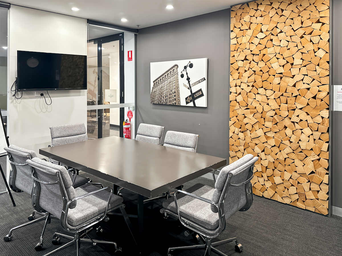180 Lonsdale Street photo 8
