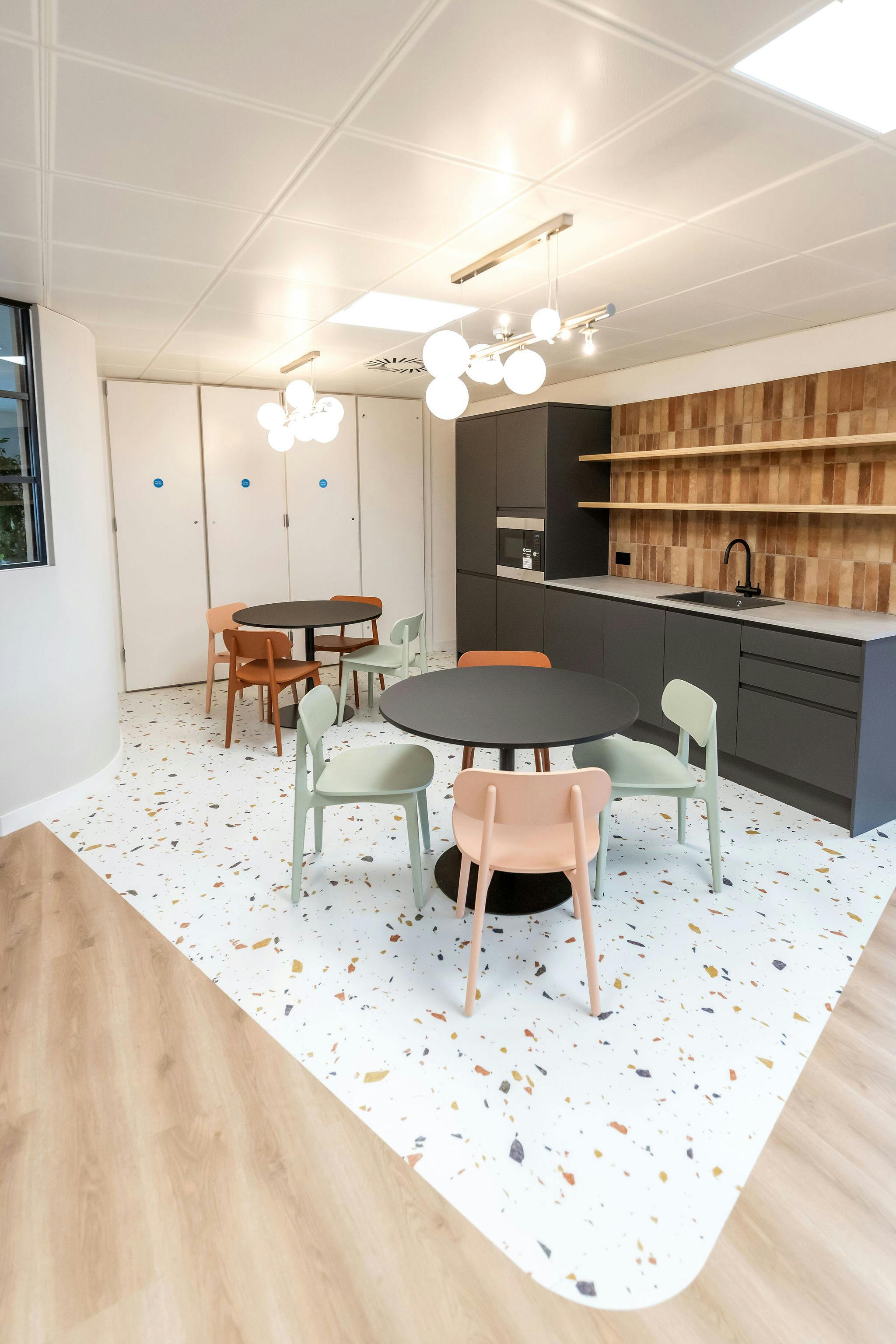 10 Dean Farrar Street photo 10