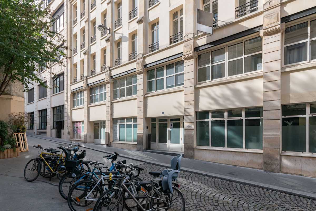 Regus - Paris, République photo 1