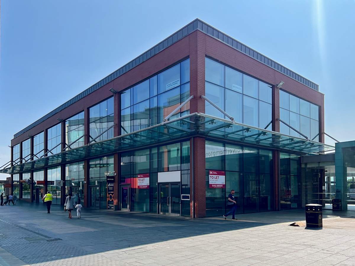 4-5 Victoria Square photo 1