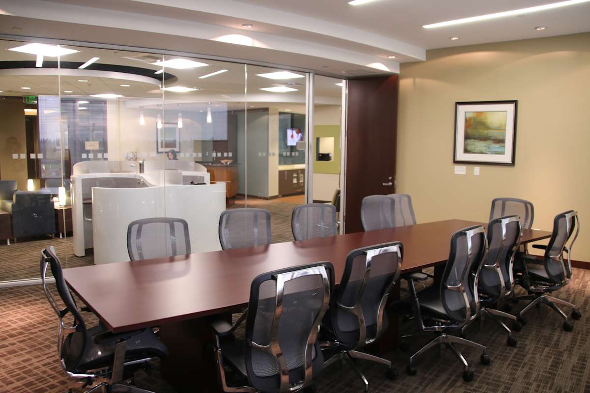 180 Promenade Circle photo 8