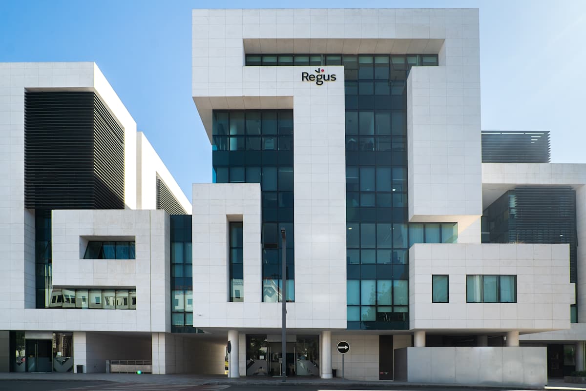 Mahaj Ryad Centre