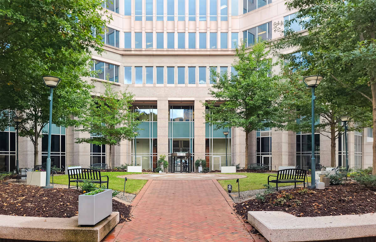 525 North Tryon Street photo 2