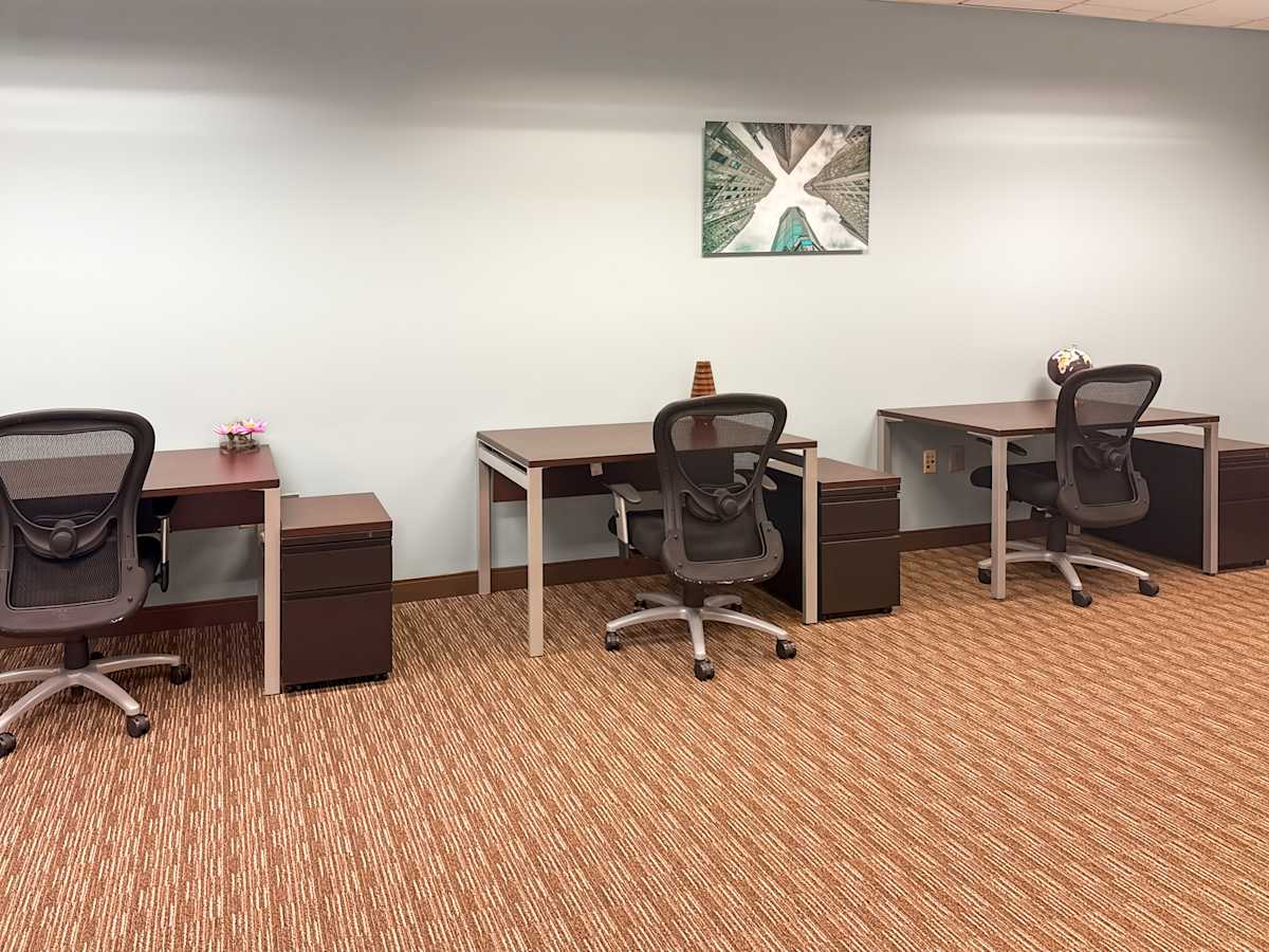 Sugarloaf Corporate Center photo 12