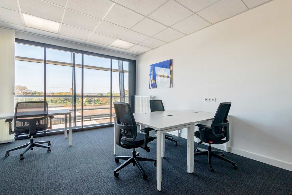 Regus Augsburg Hauptbahnhof photo 4