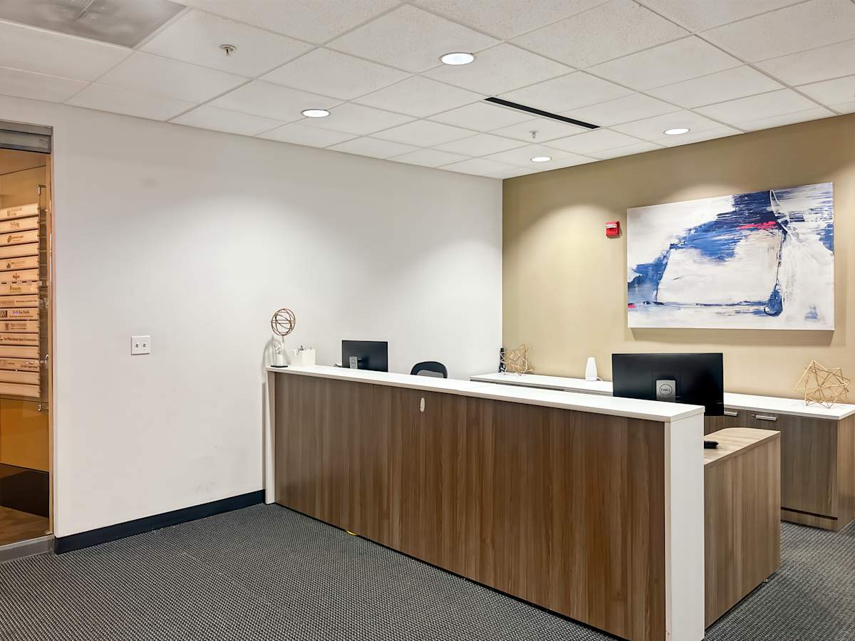 801 International Parkway photo 2