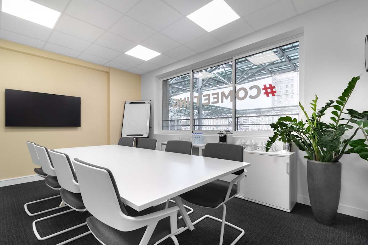Regus - Amiens, Gare d'Amiens photo 4