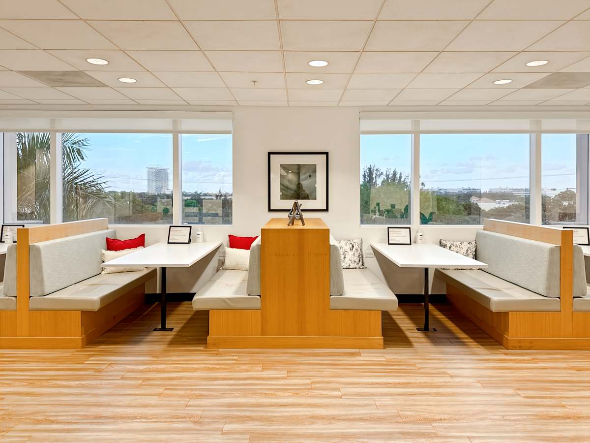 1560 Sawgrass Corporate Park photo 9