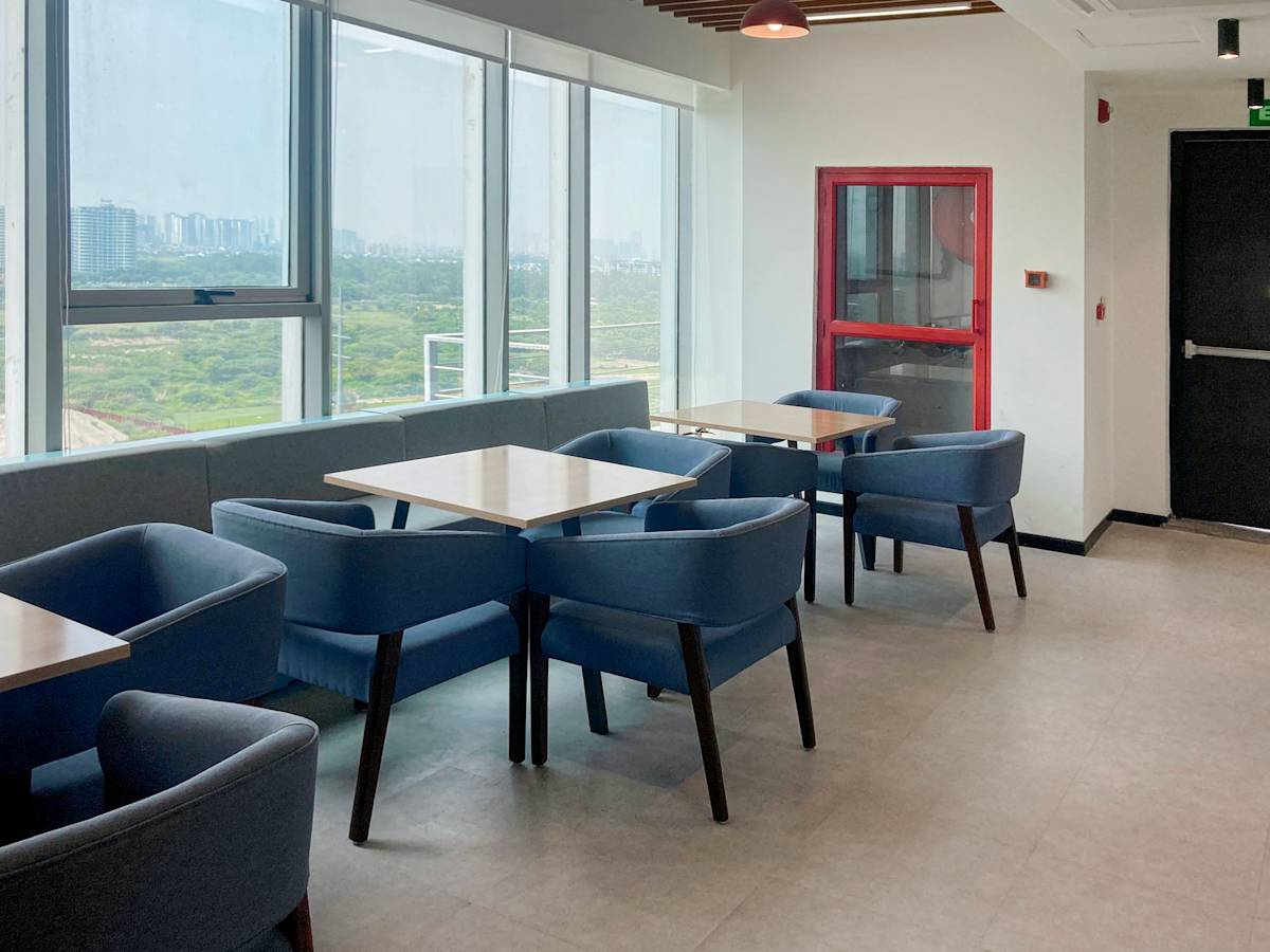 Sovereign Corporate Tower photo 6