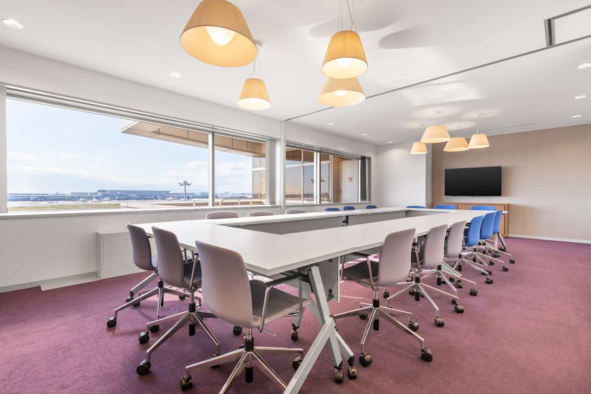 Regus - Haneda Airport Terminal 1 photo 3