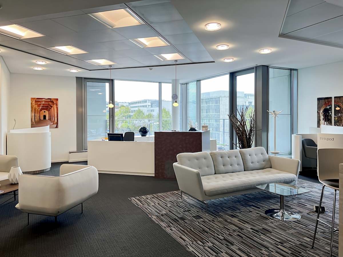 Regus Stuttgart, Rotebuehlplatz photo 11