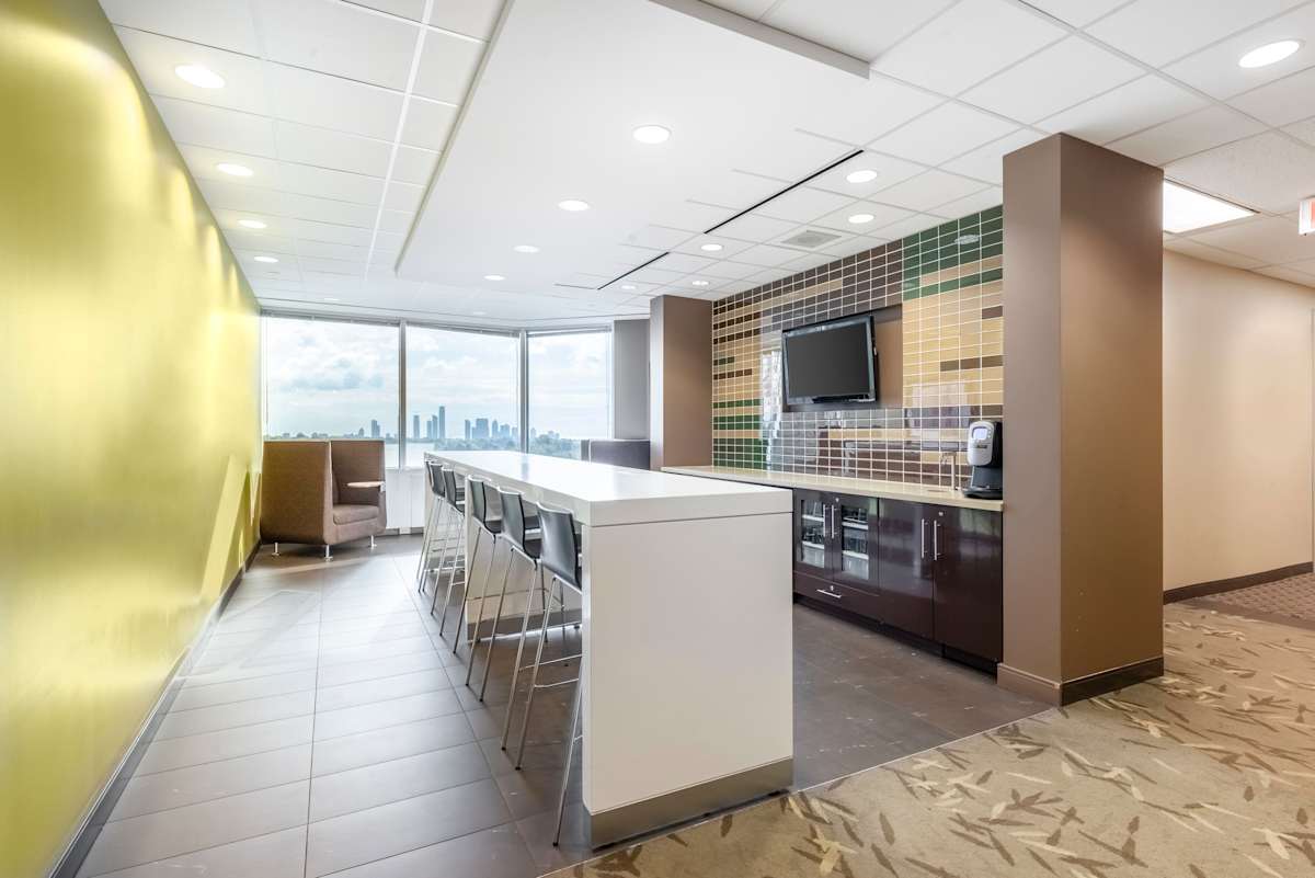 3250 Bloor Street West photo 6