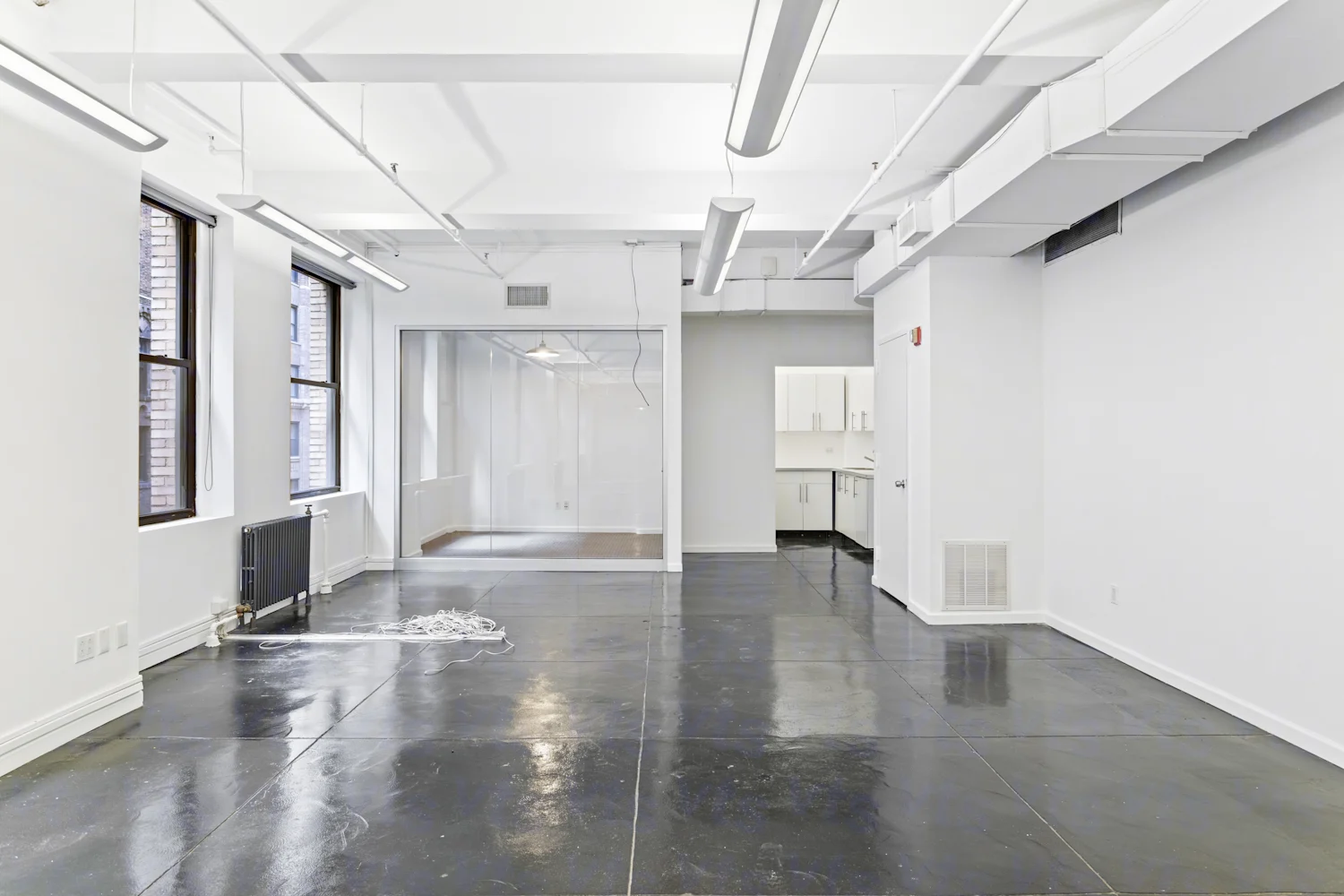 225 West 35th Street photo 7