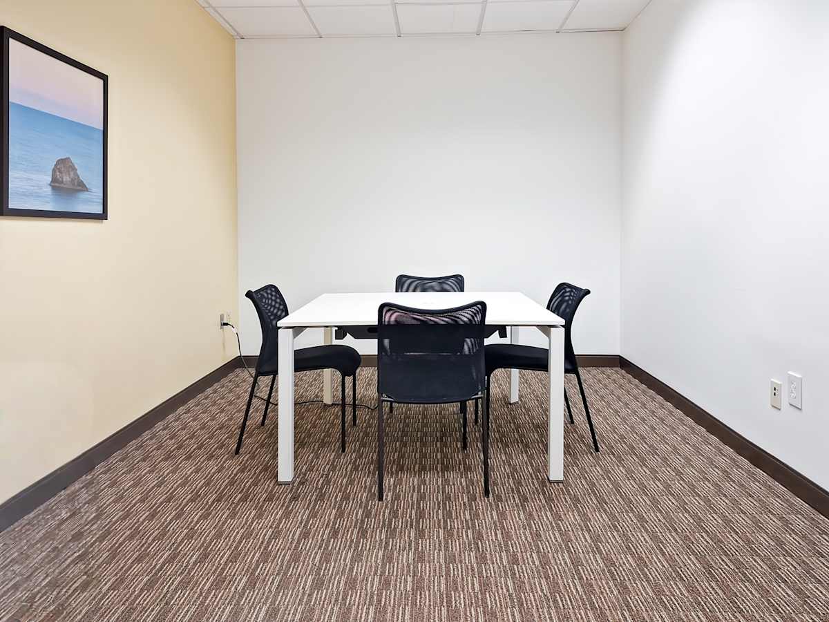 2300 Lakeview Parkway photo 3