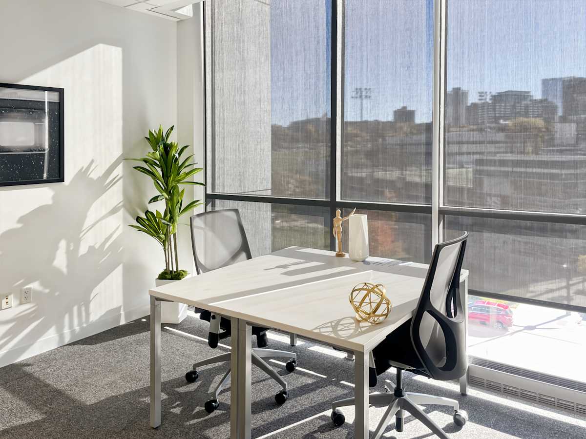 Spaces - 1433 North Water Street photo 8