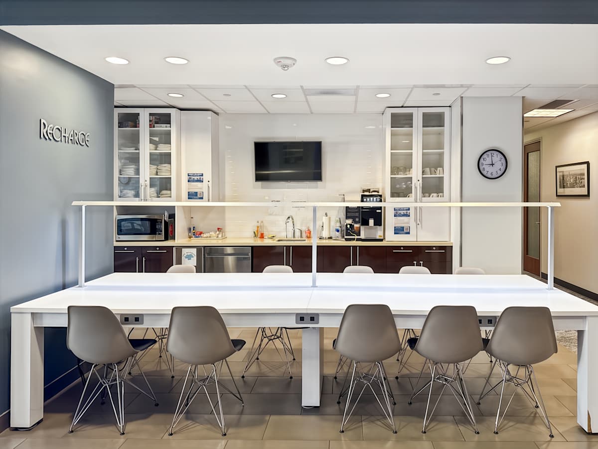 Regus - The Village at Meridian photo 8