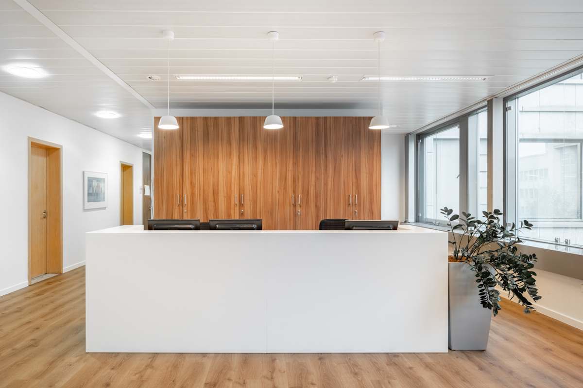 South Center Titanium photo 12