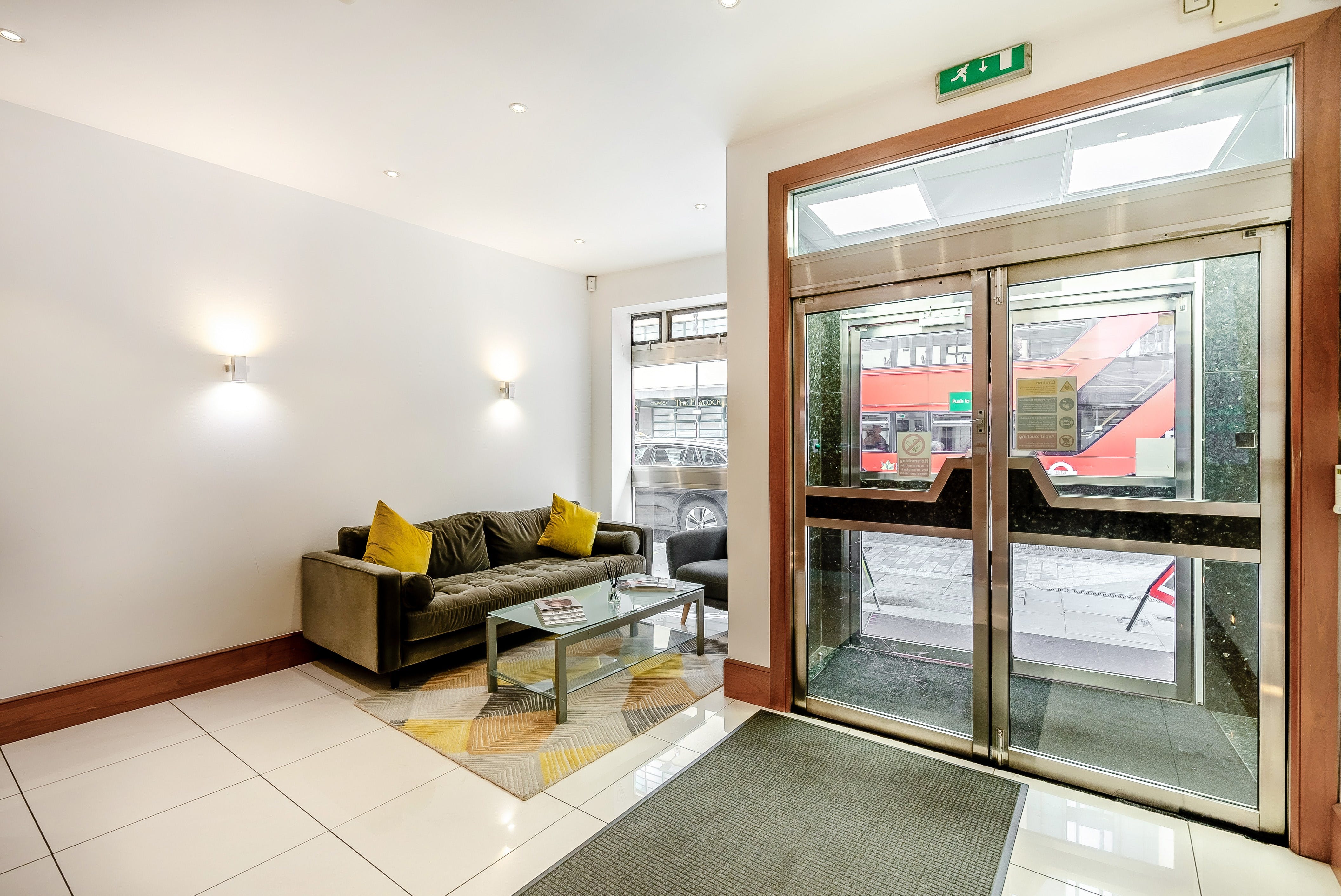 123 Minories photo 12