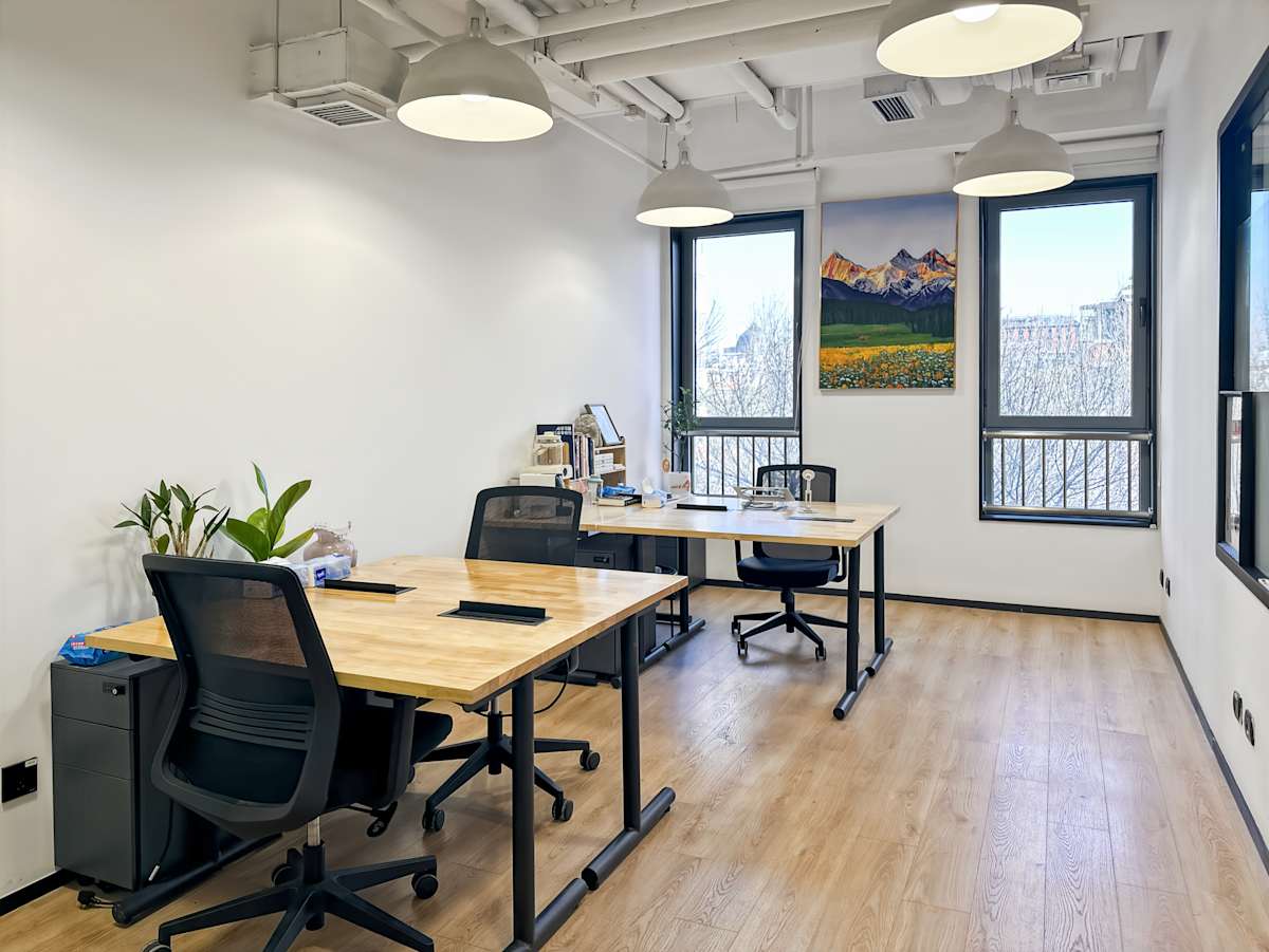 Strait International Building photo 9