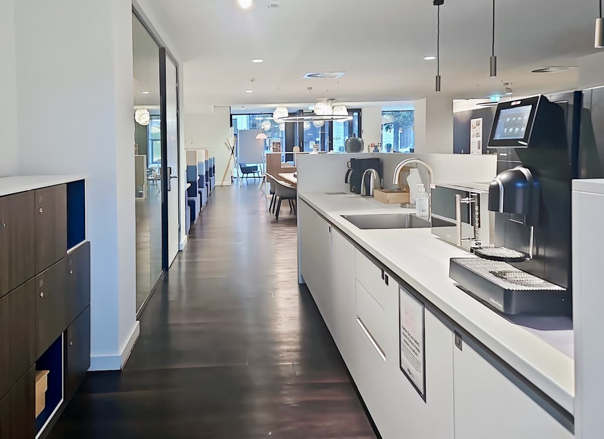 Regus - Hamburg, Hohe Bleichen photo 9
