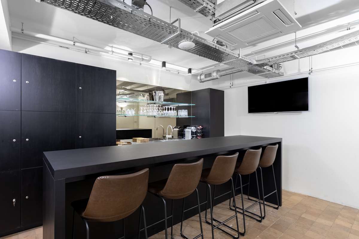 Regus - Amsterdam, Nieuwezijds Voorburgwal photo 6