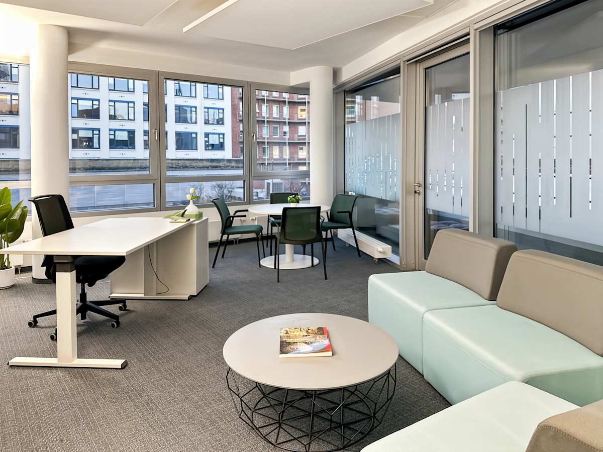 Regus - Hamburg, Hohe Bleichen photo 8