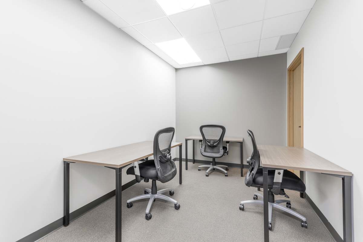 Kirkland Corporate Center photo 4