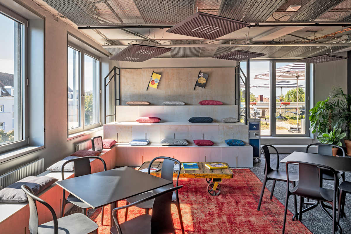 Design Offices Karlsruhe, Bahnhofplatz photo 7