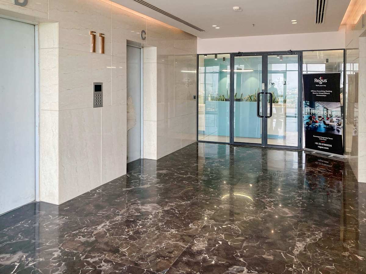 Sovereign Corporate Tower photo 2