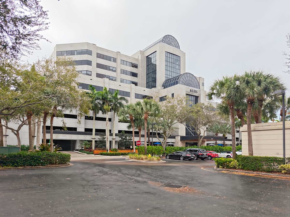 The Gardens Financial Center photo 11