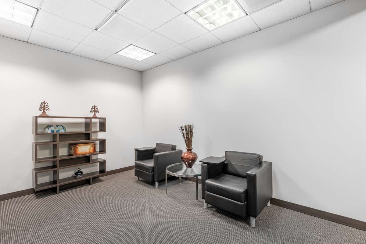 1600 Corporate Center photo 9