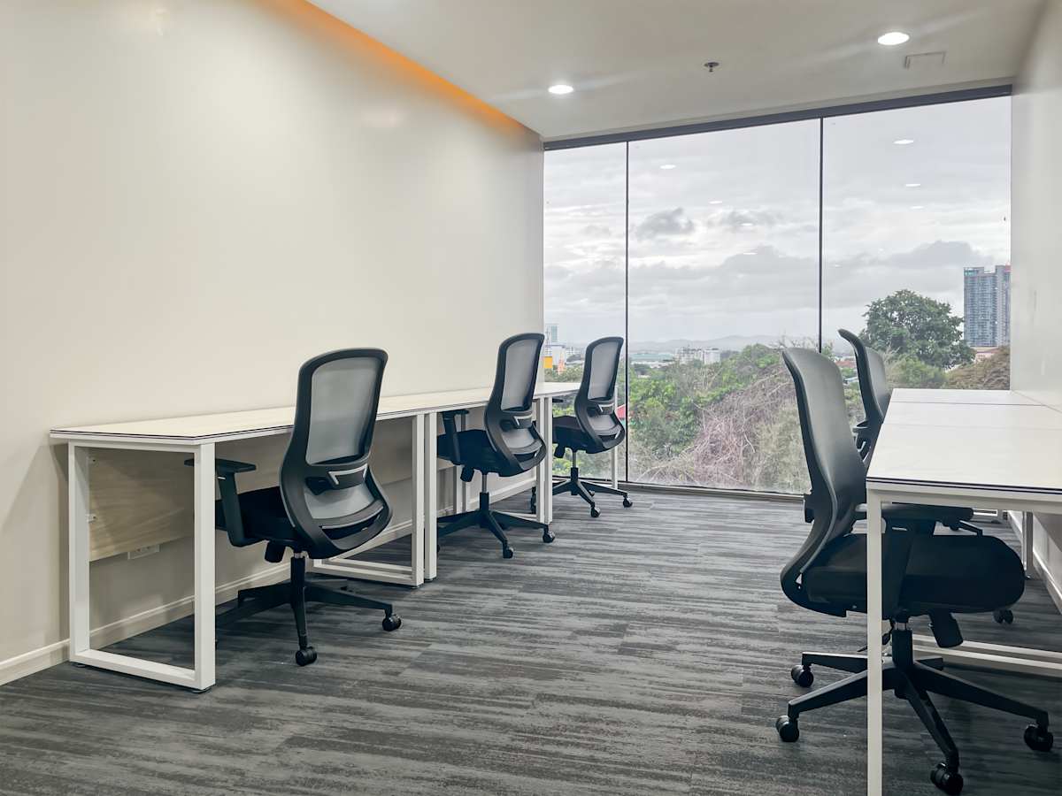 Regus - Brighton Grand Pattaya photo 4