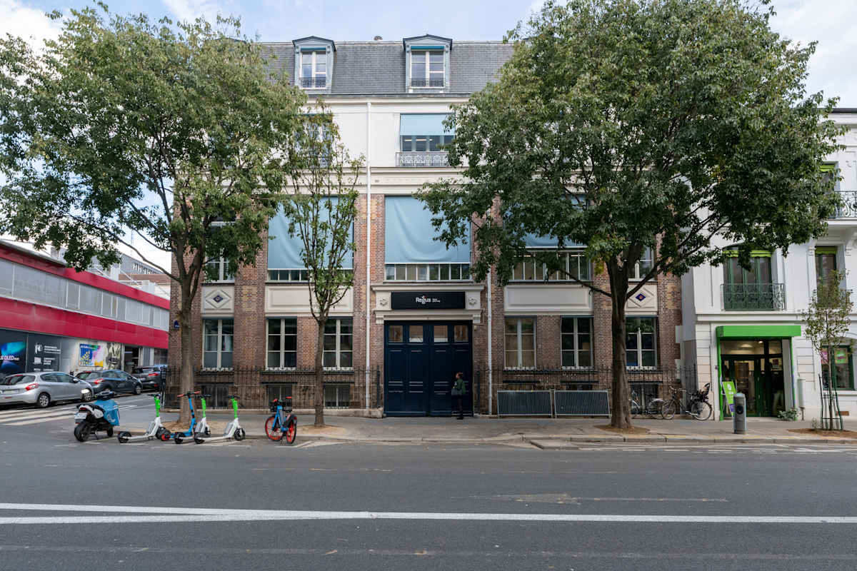 64 Avenue Parmentier photo 1
