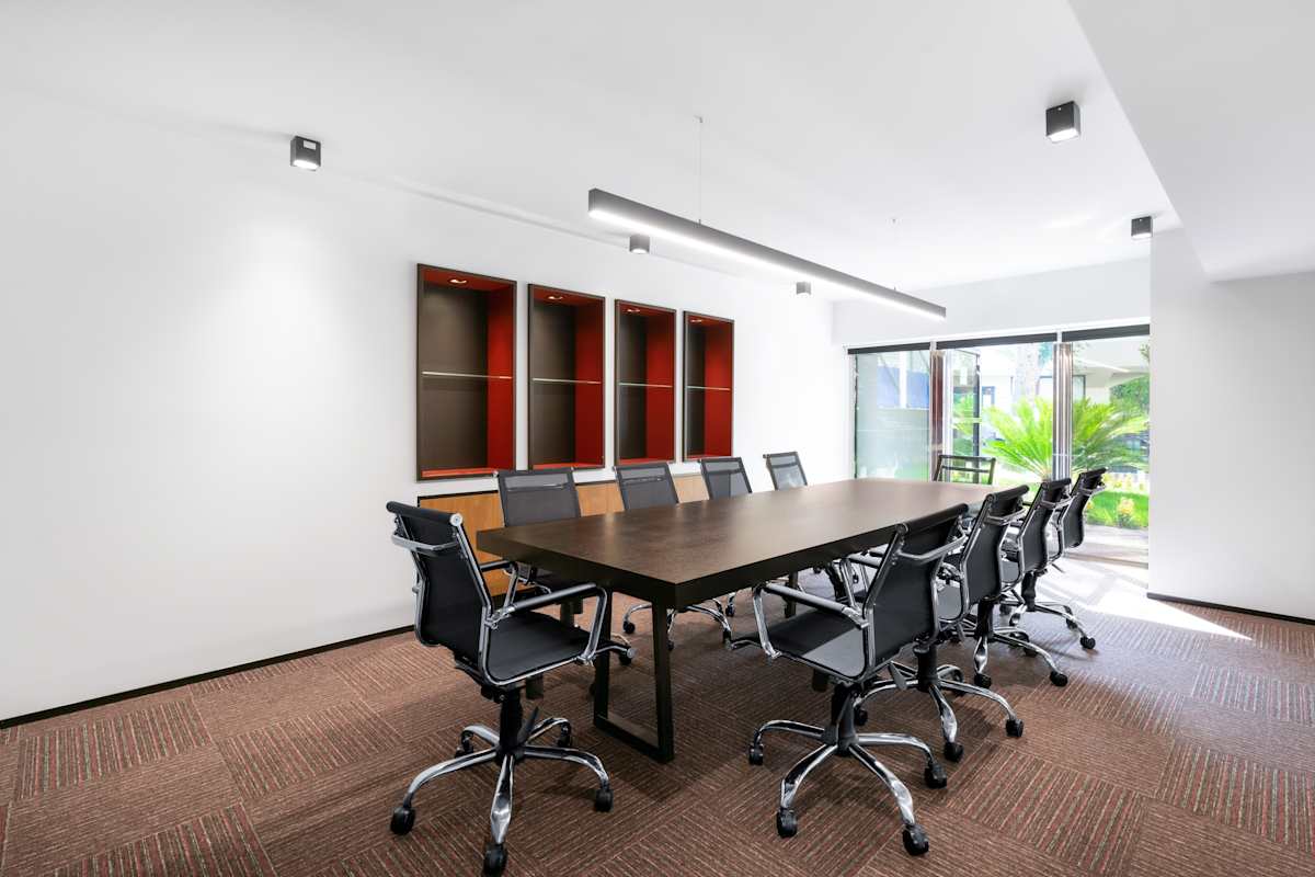 Regus - Kore Şehitleri photo 3