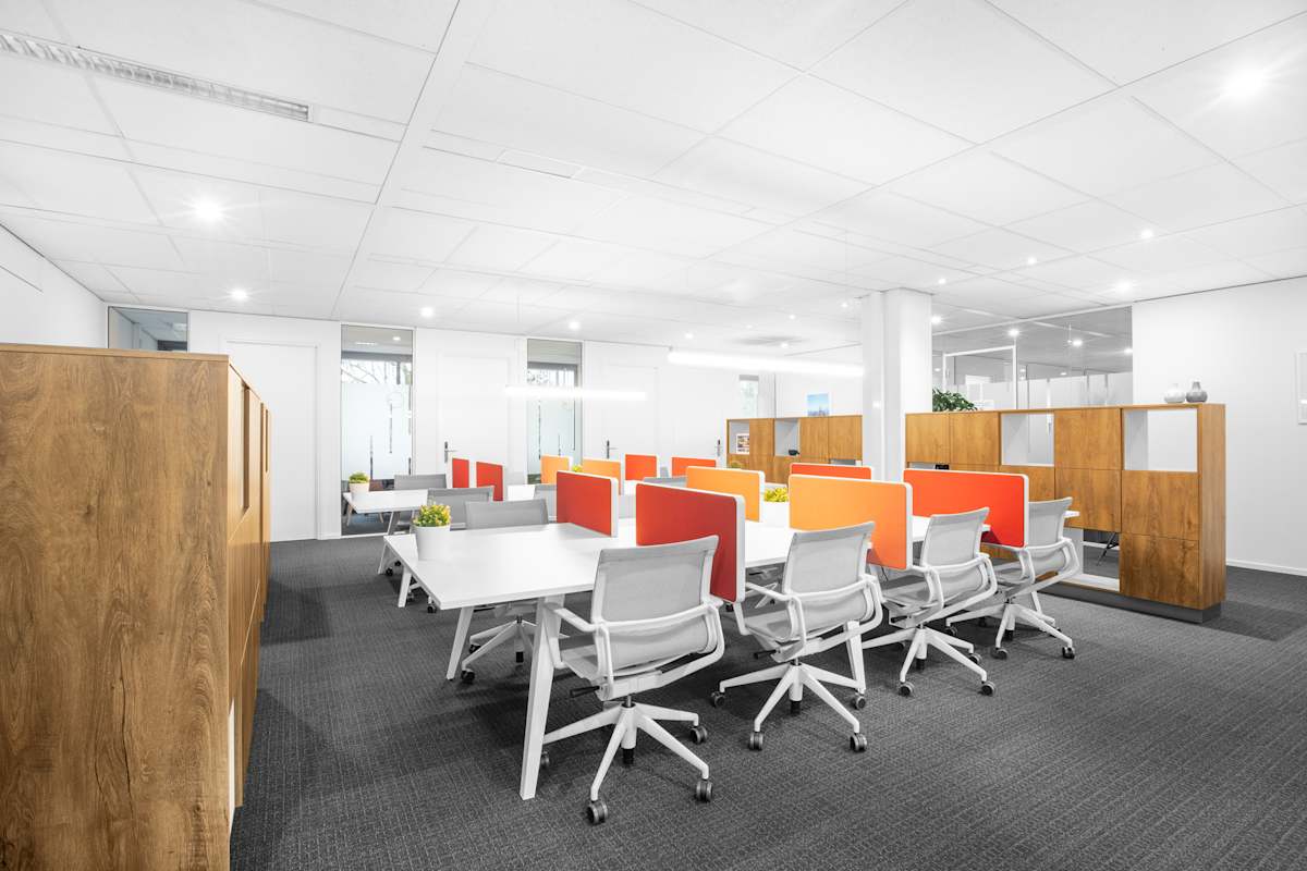Regus - Tiel, Laan van Westroijen photo 7