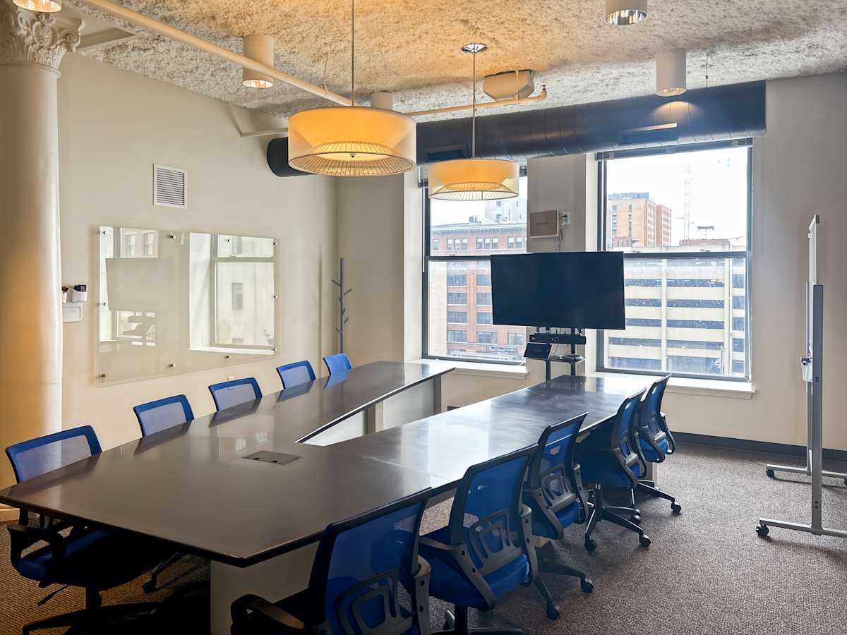 22 E Washington Street photo 8