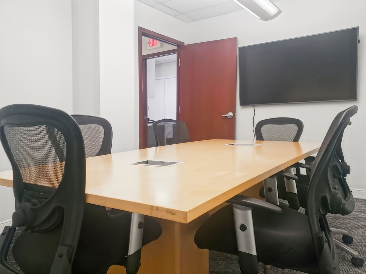 One Executive Place photo 6
