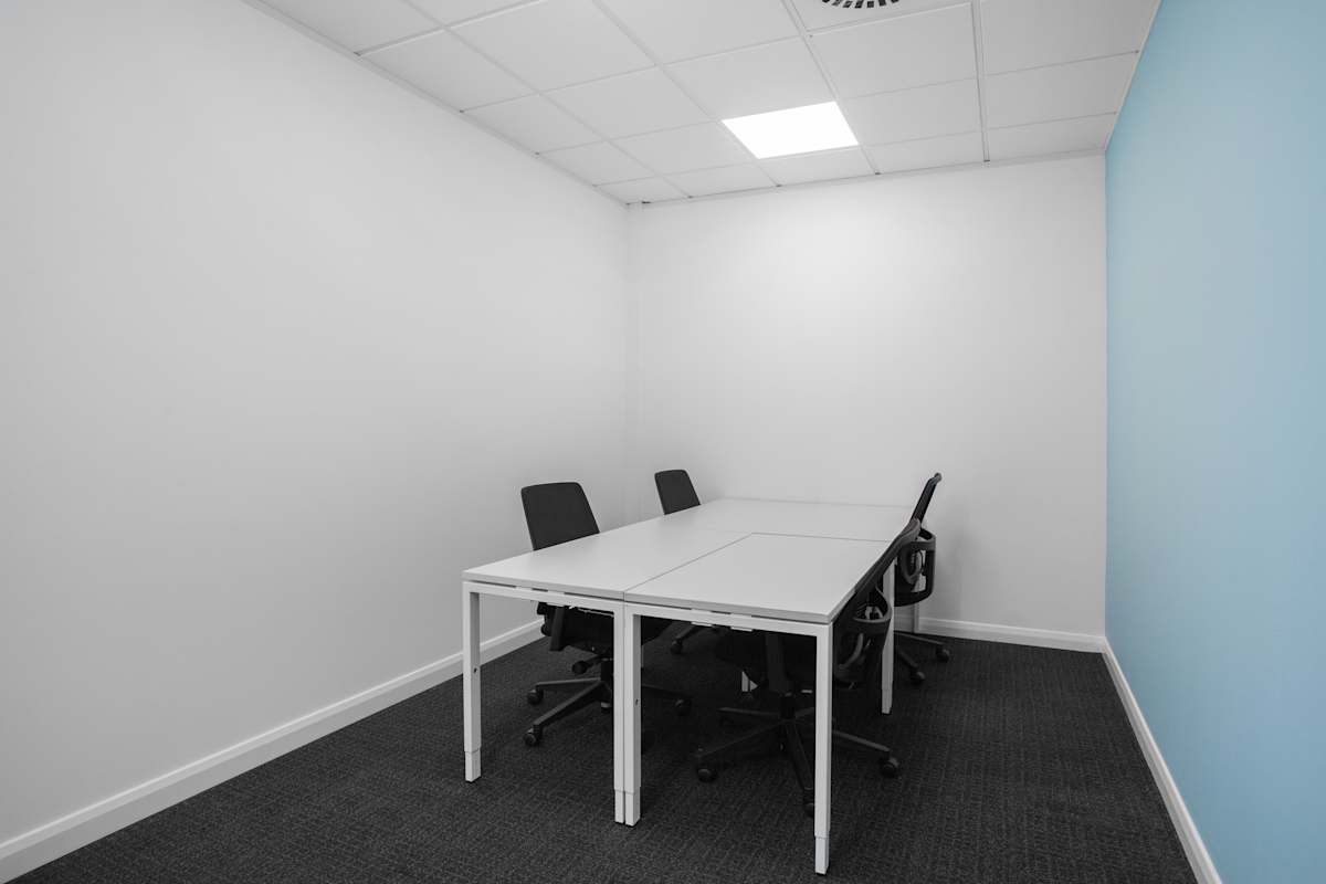 Regus - East Midlands Airport photo 2