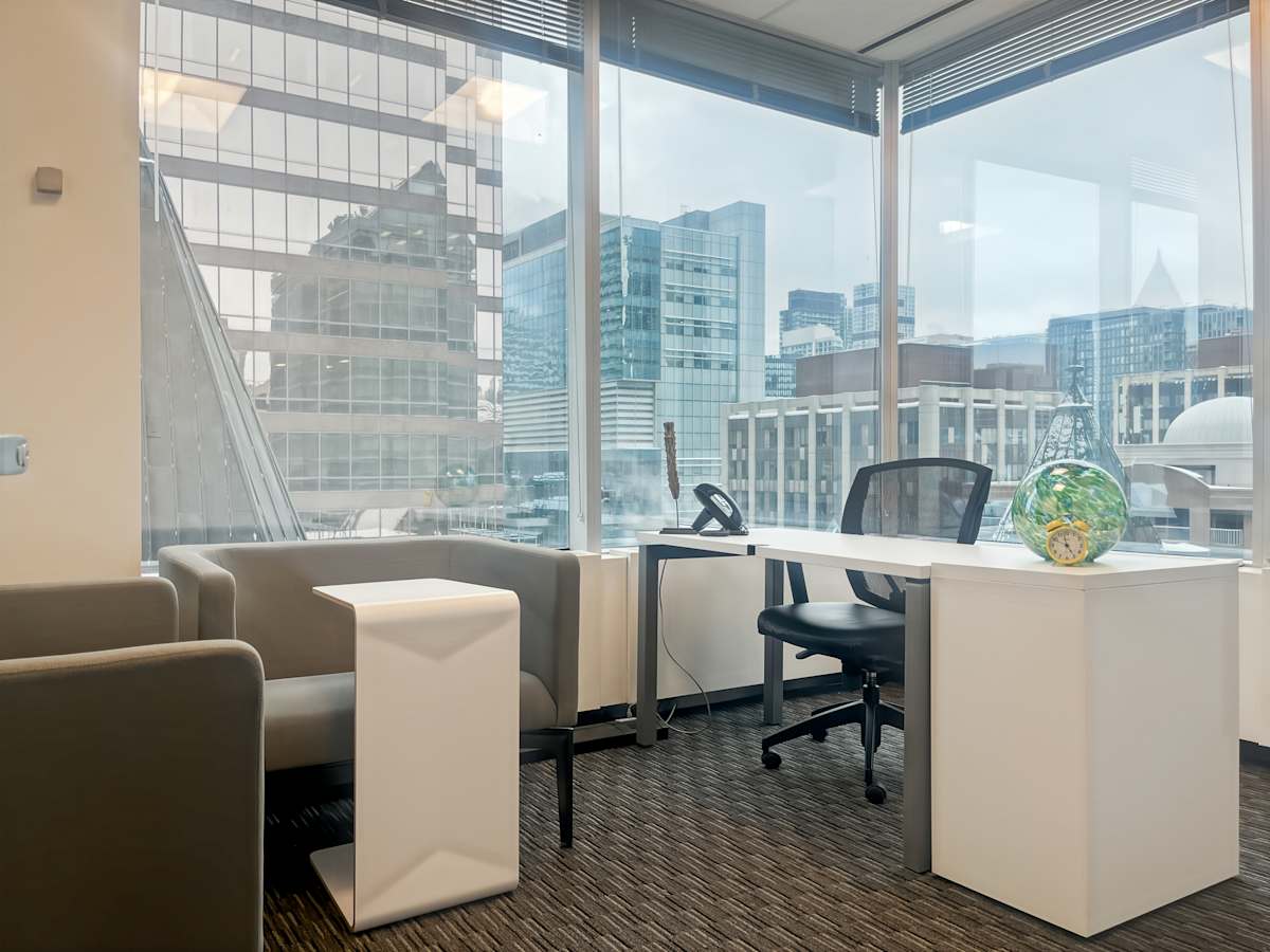 151 Yonge Street photo 7