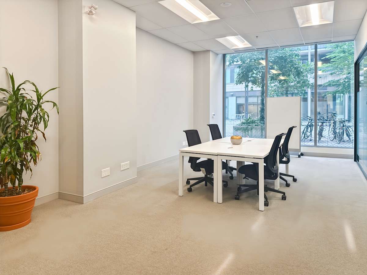 Regus - Gladstone photo 8